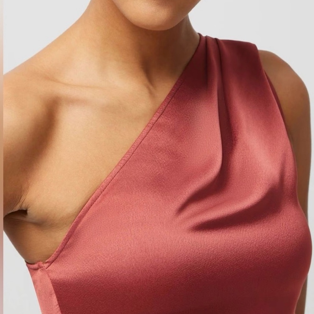 One-Shoulder Rust Top - Picture 3 of 4